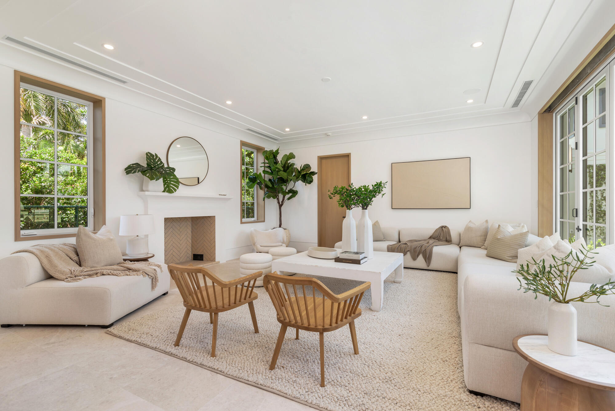 WORTH COURT - Residential