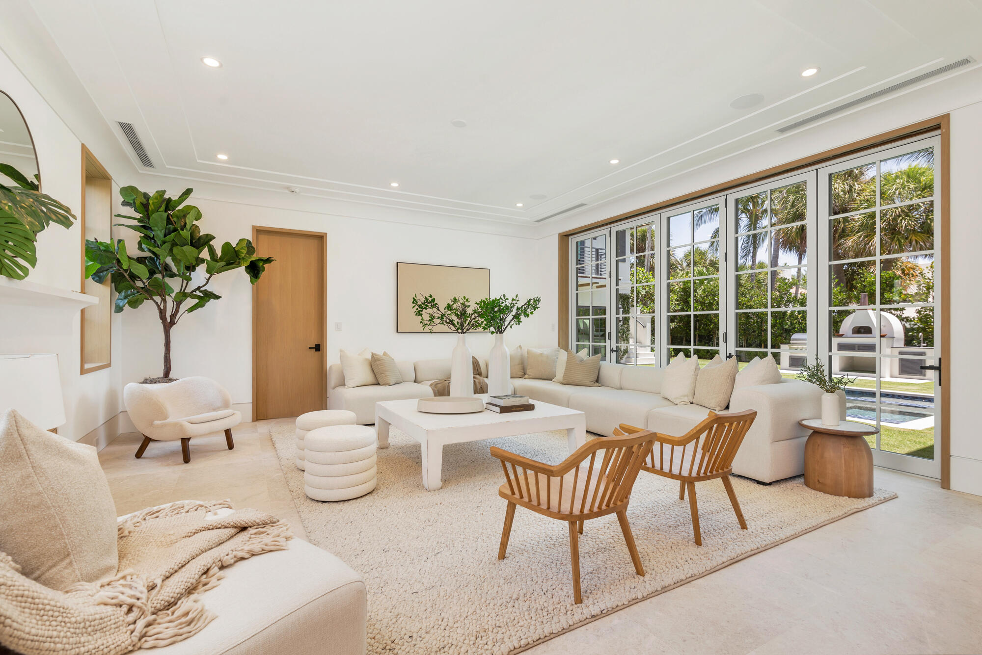WORTH COURT - Residential