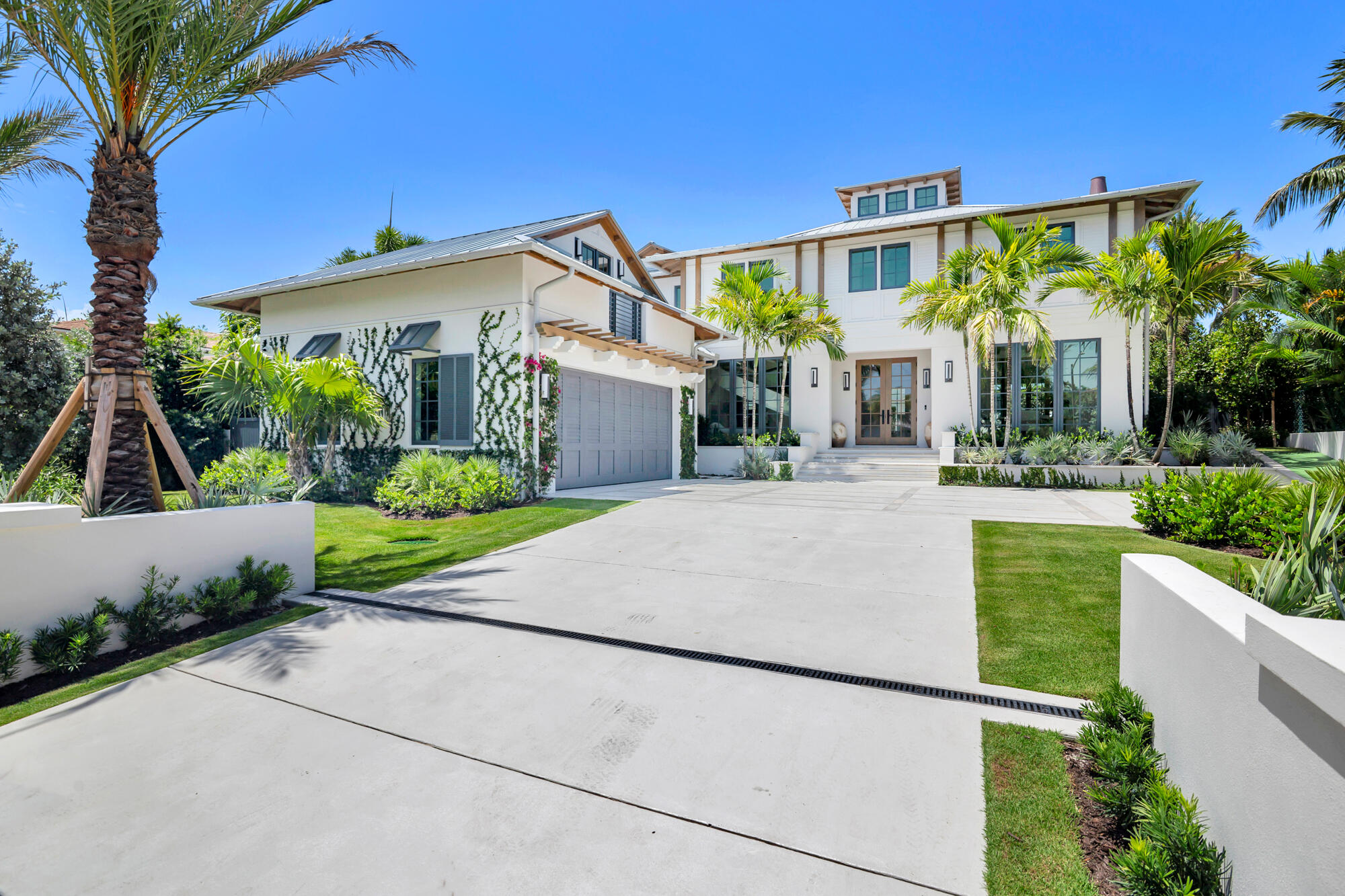 WORTH COURT - Residential
