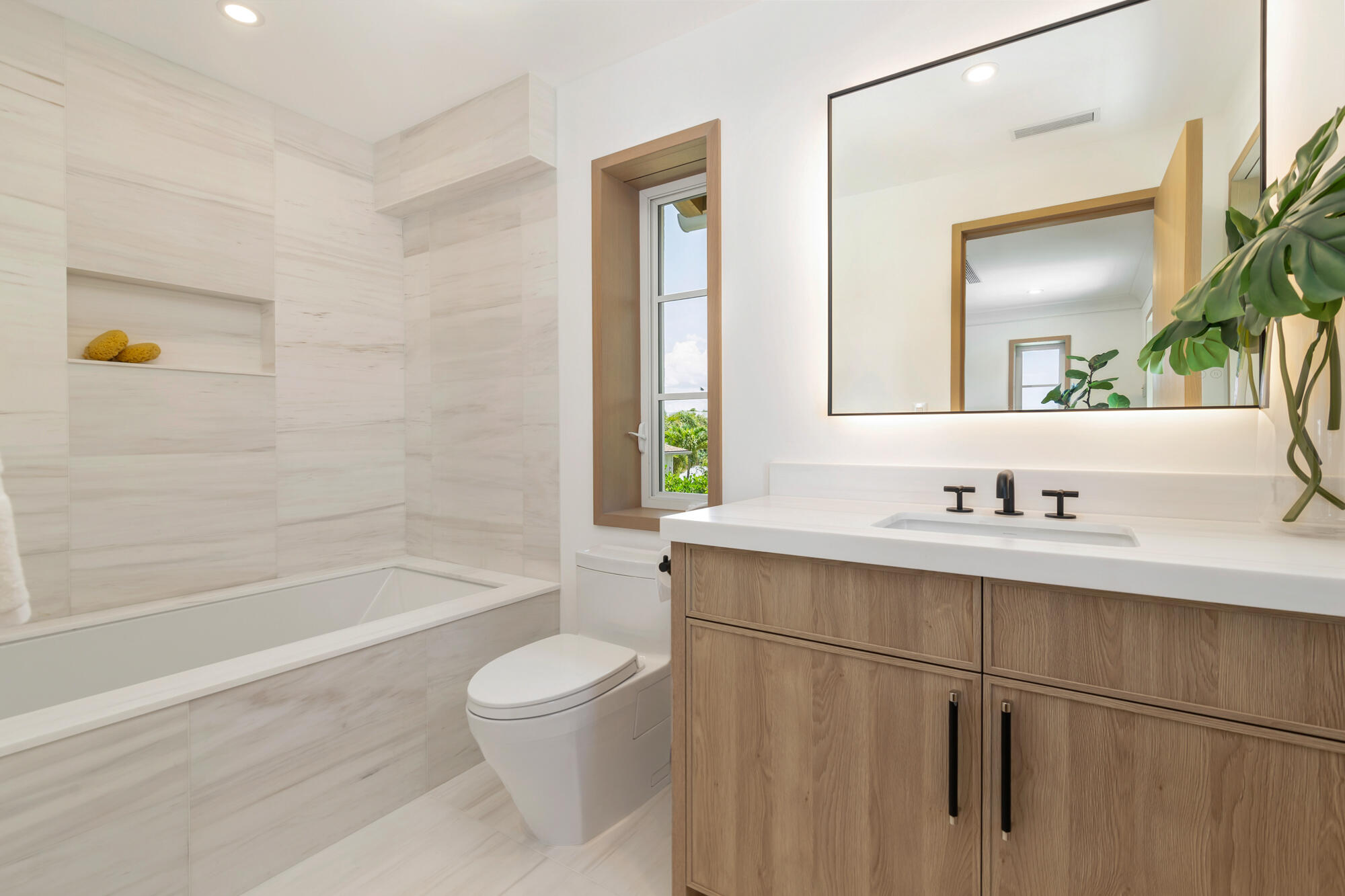 WORTH COURT - Residential