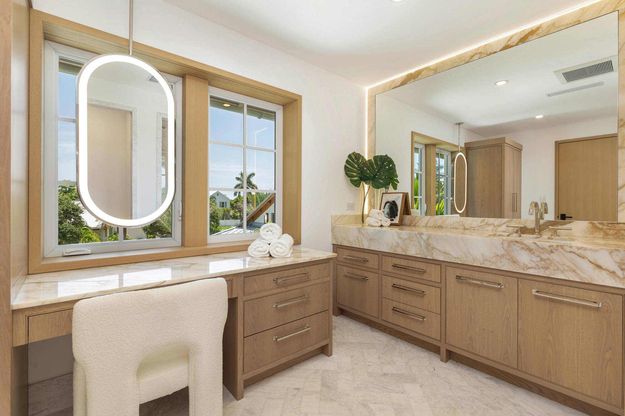WORTH COURT - Residential