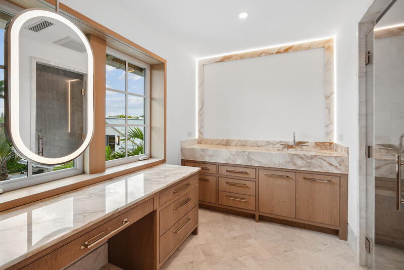 WORTH COURT - Residential