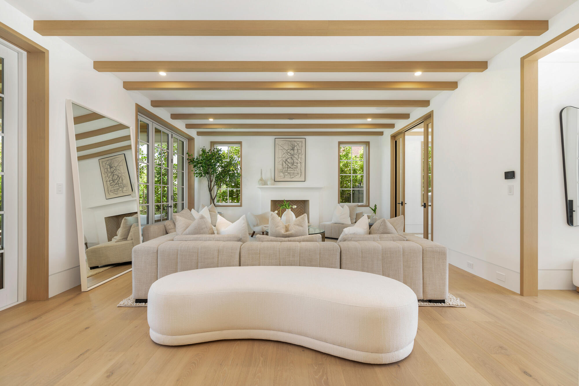 WORTH COURT - Residential