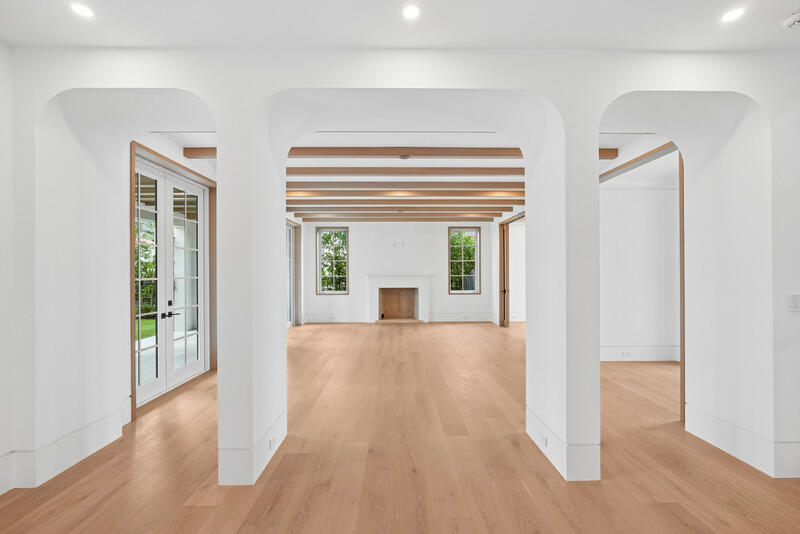 WORTH COURT - Residential