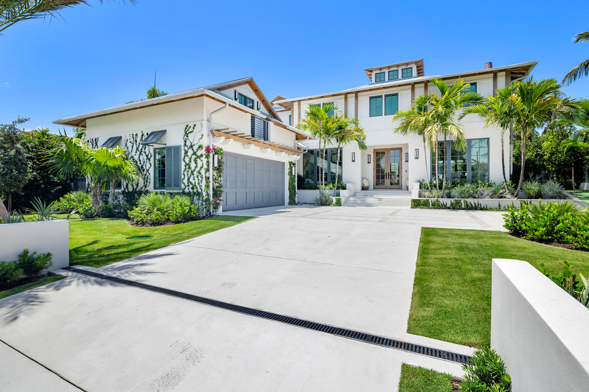 WORTH COURT - Residential