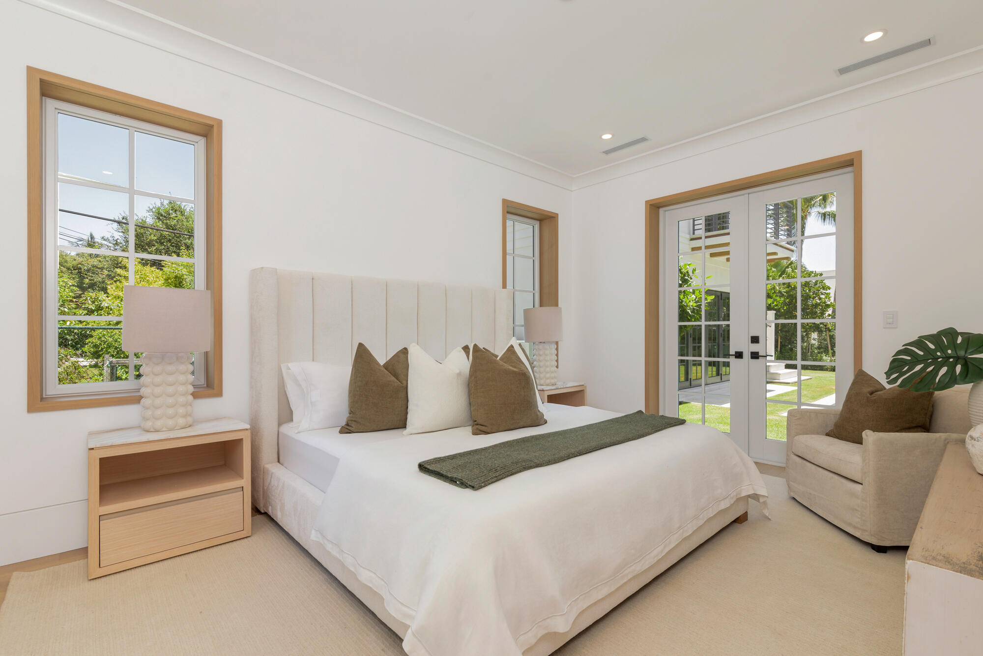 WORTH COURT - Residential