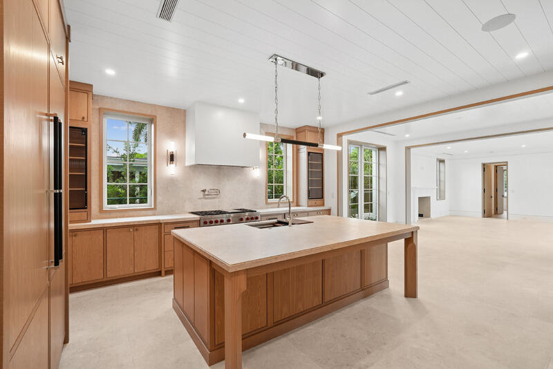 WORTH COURT - Residential