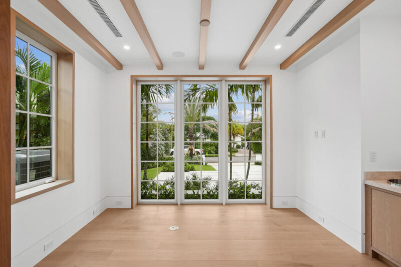 WORTH COURT - Residential