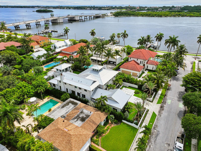 WORTH COURT - Residential
