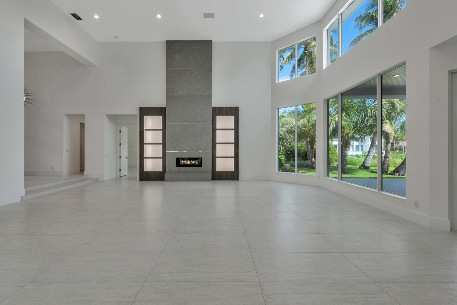 ADMIRALS COVE PAR E - Residential