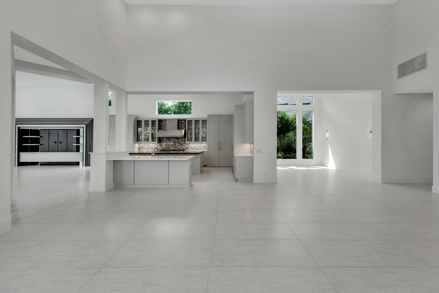 ADMIRALS COVE PAR E - Residential