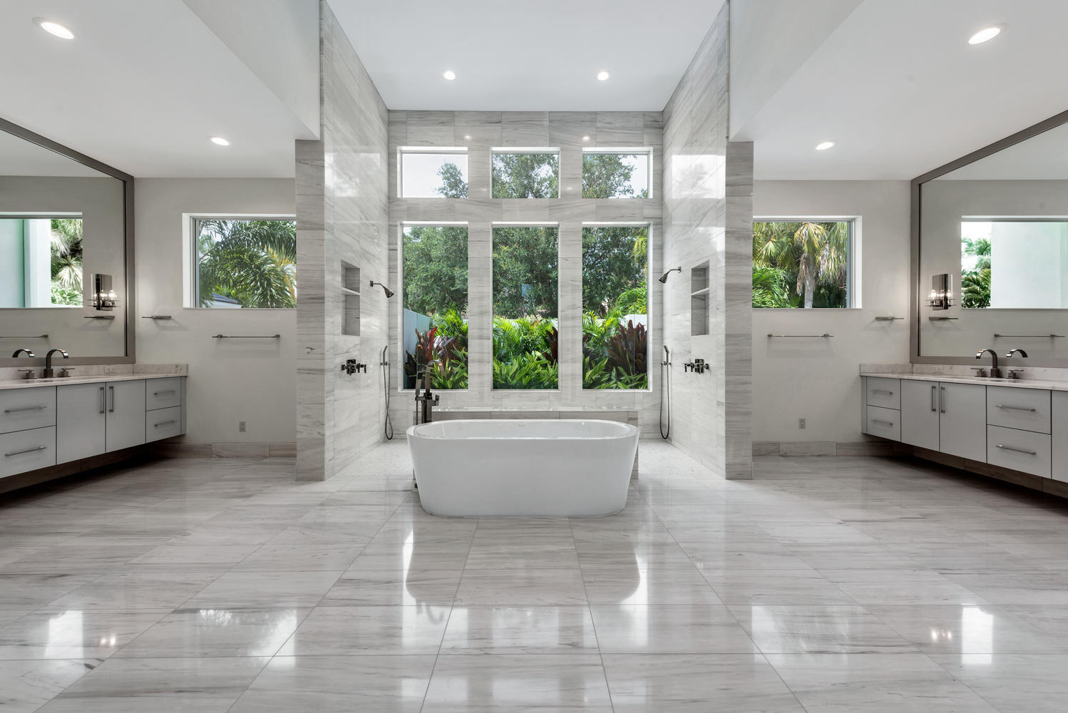 ADMIRALS COVE PAR E - Residential