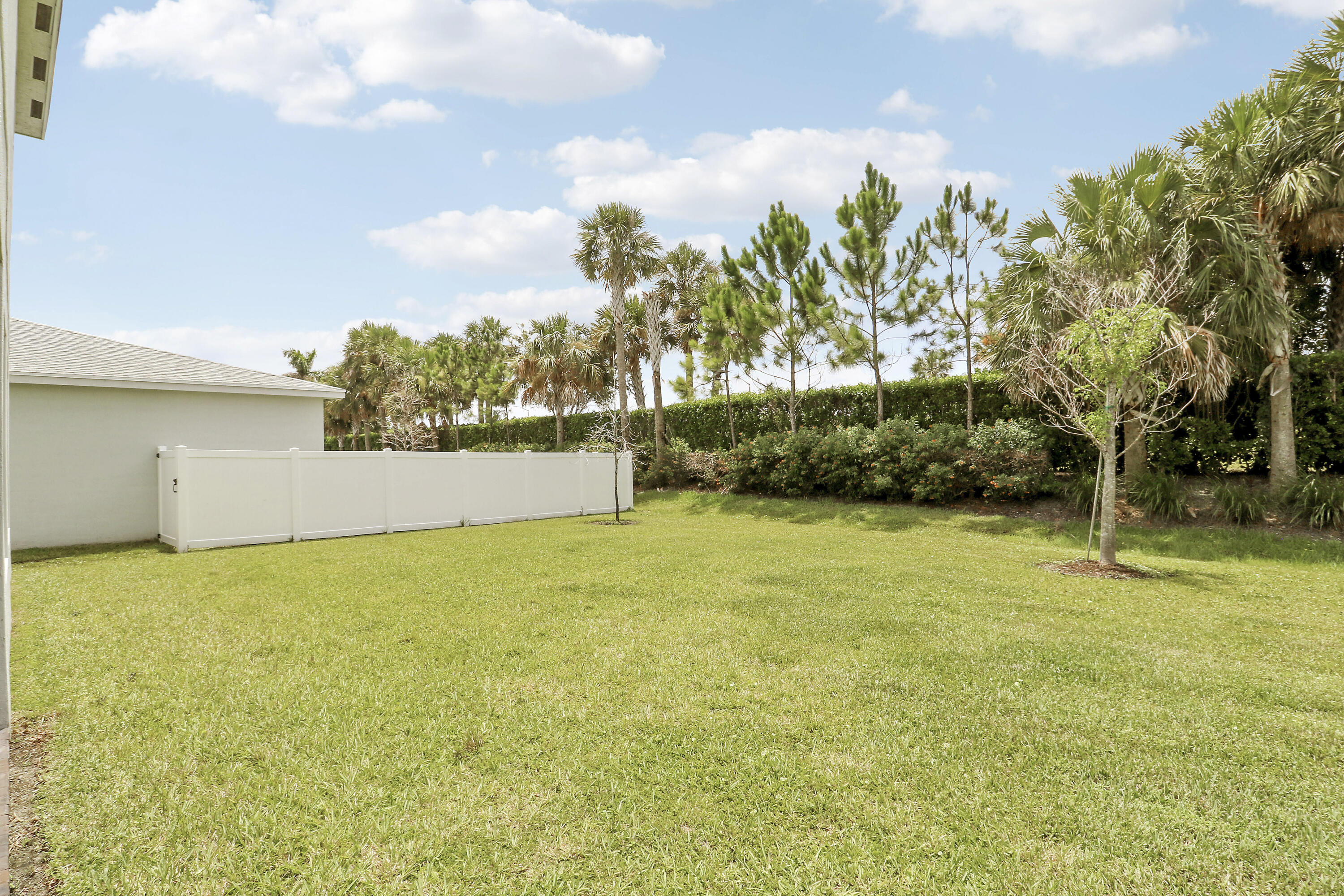 MATTAMY AT SOUTHERN GROVE - Residential