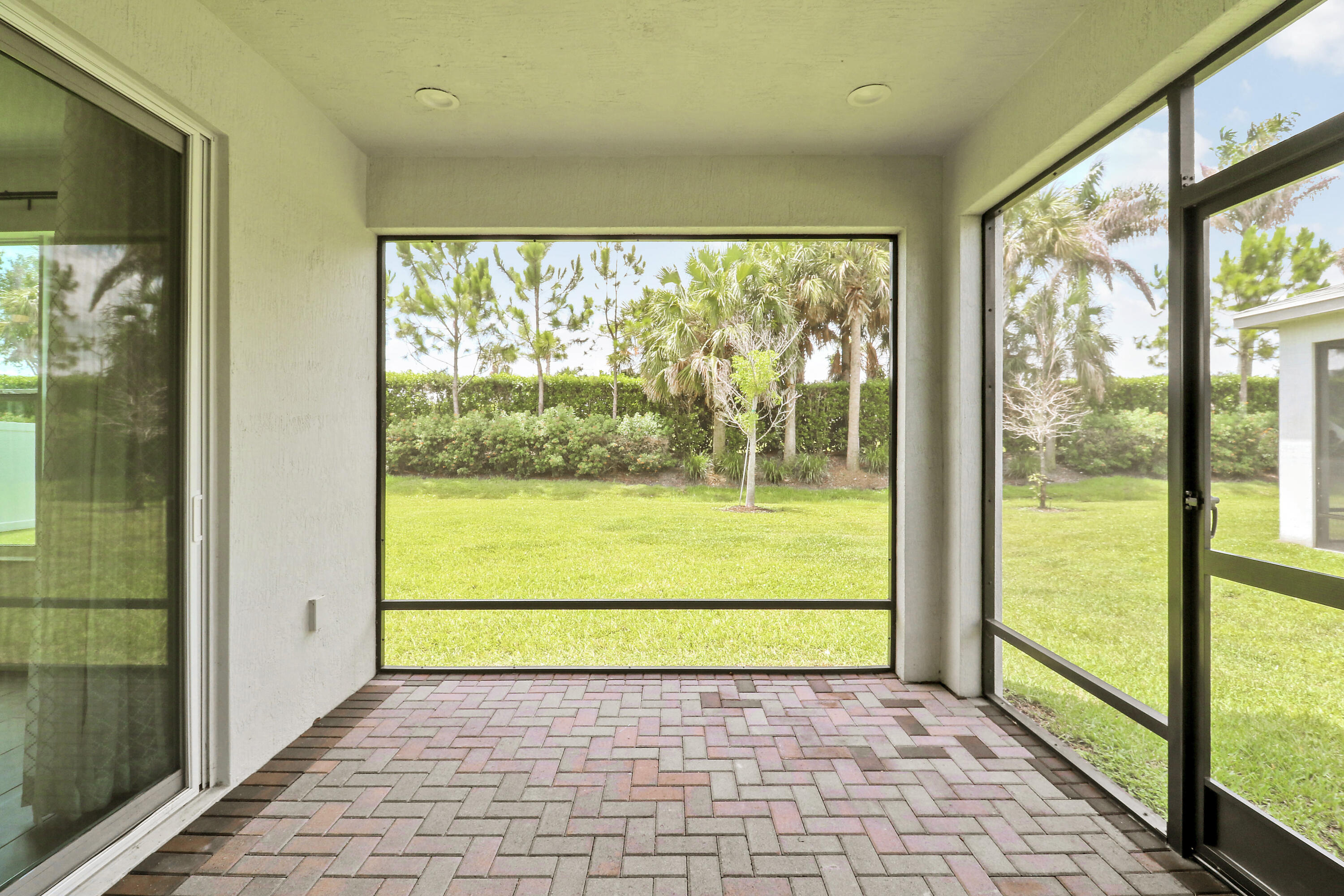 MATTAMY AT SOUTHERN GROVE - Residential