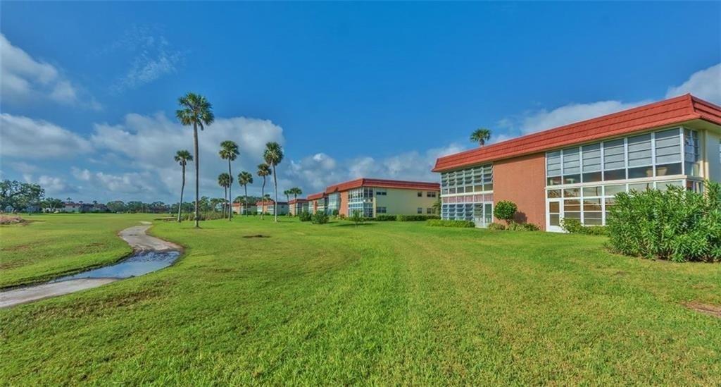 VISTA ROYALE PHASE IV BLDGS 83-111 - Residential