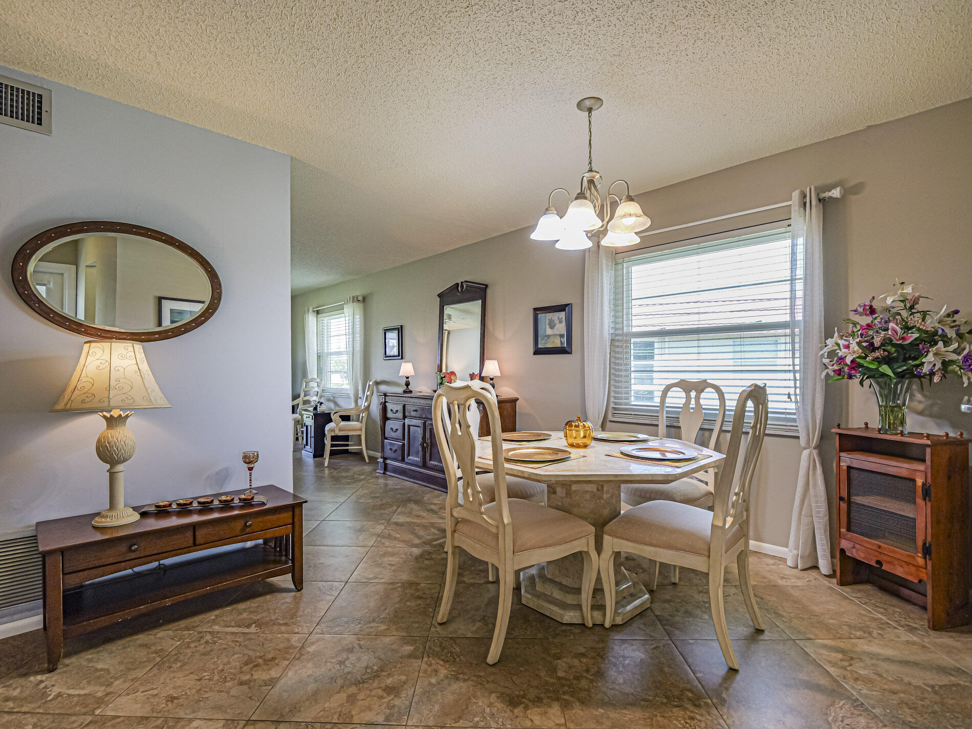 VISTA ROYALE PHASE IV BLDGS 83-111 - Residential