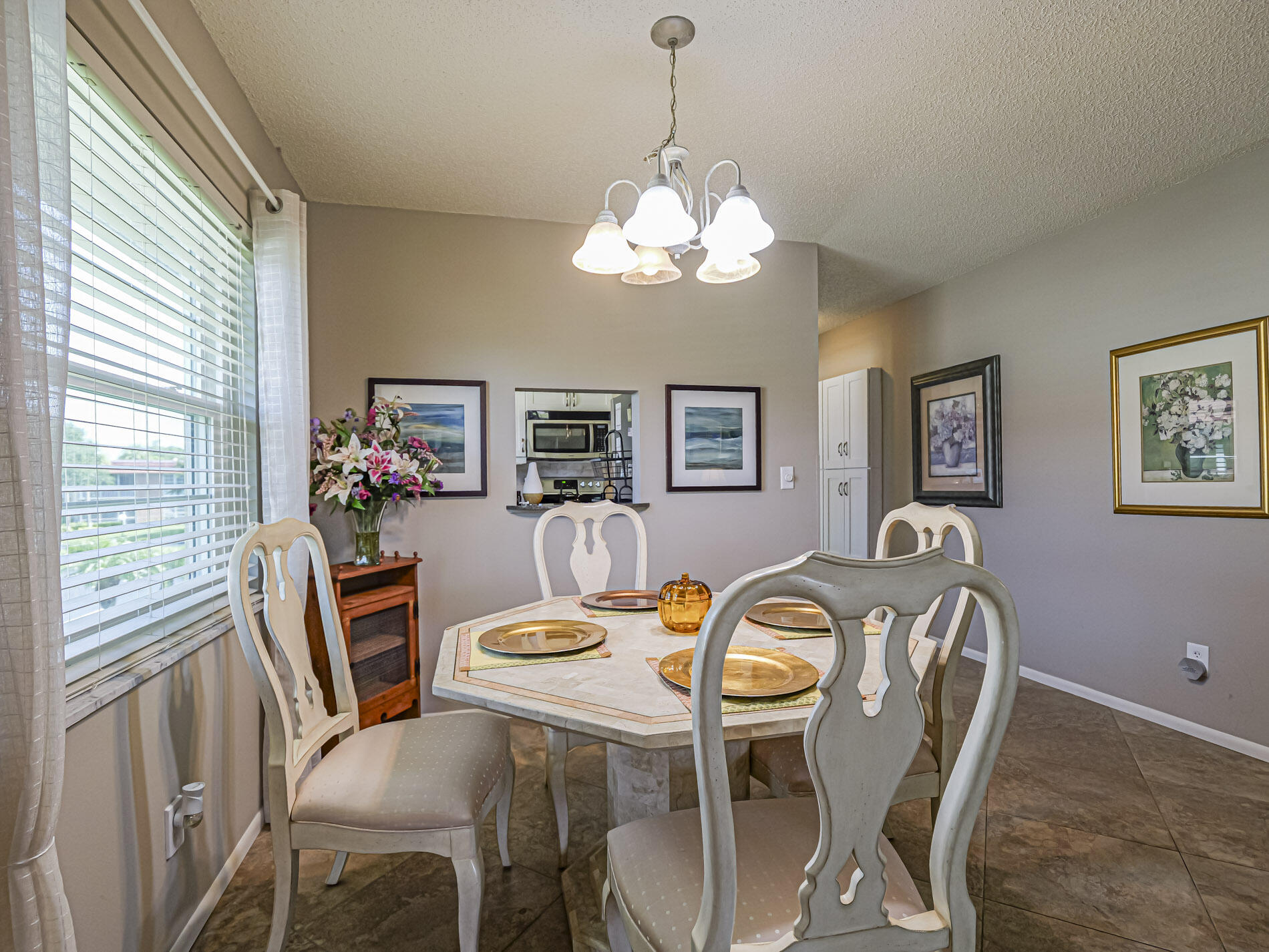 VISTA ROYALE PHASE IV BLDGS 83-111 - Residential