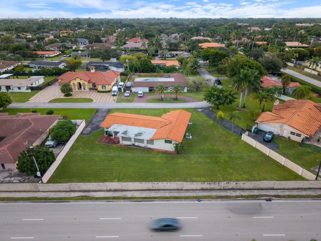 KENDALL POINT - Residential