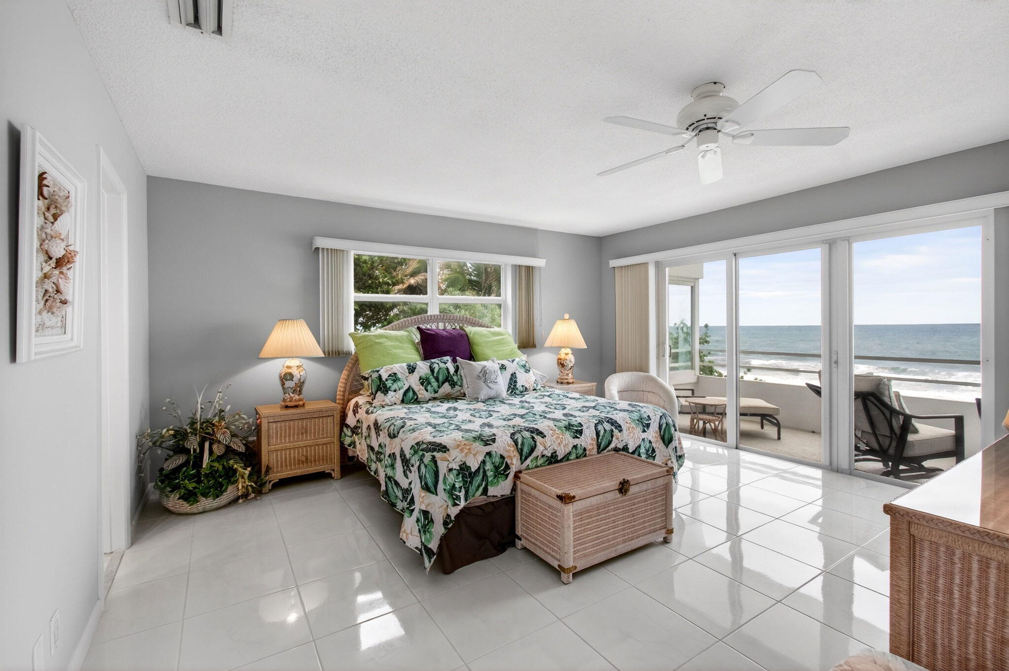 CARLTON HOUSE CONDO - Residential