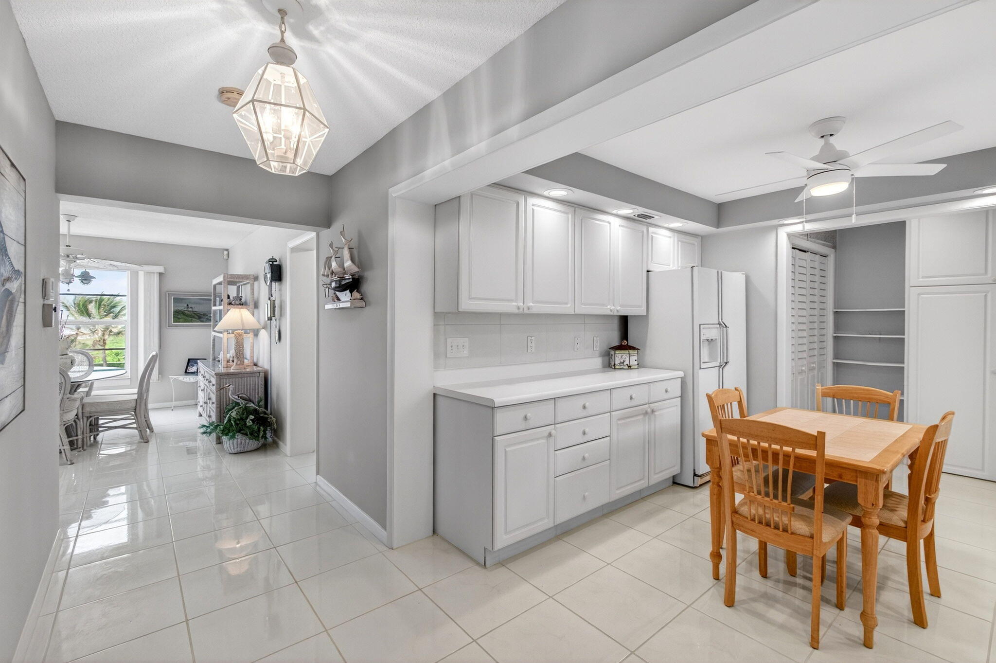 CARLTON HOUSE CONDO - Residential