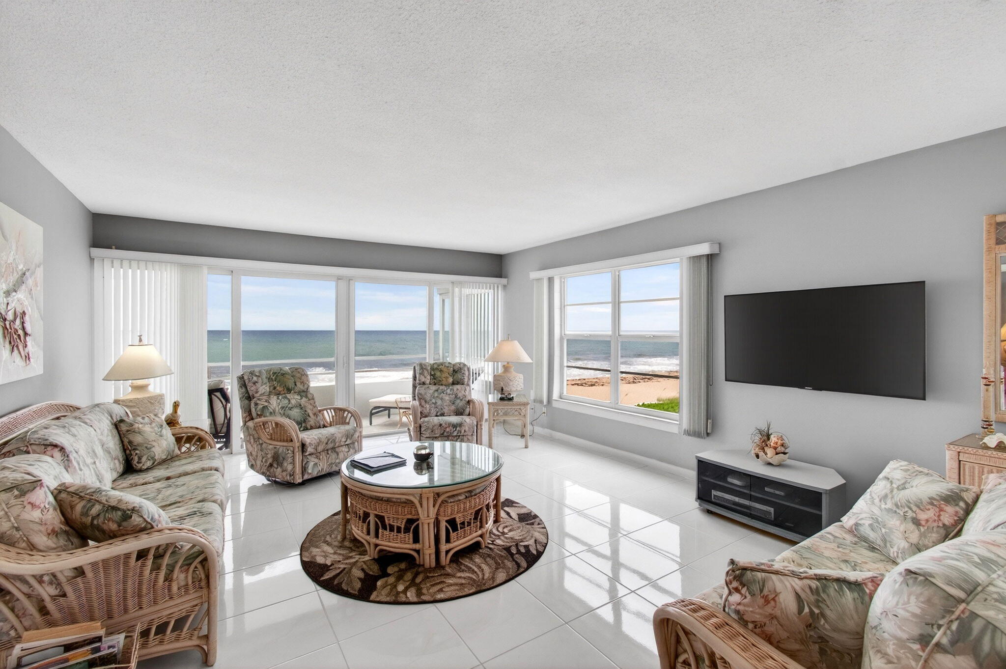 CARLTON HOUSE CONDO - Residential
