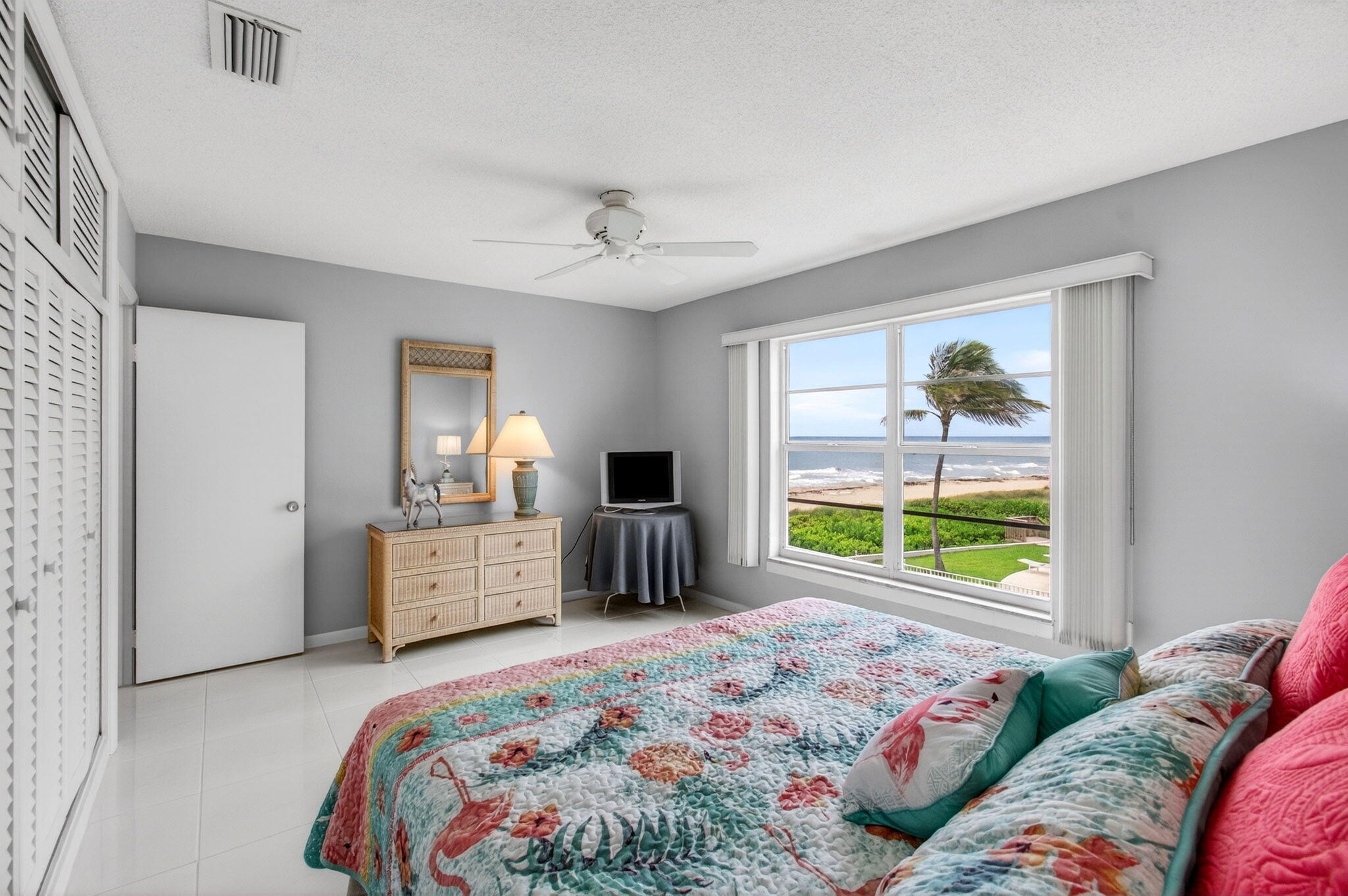 CARLTON HOUSE CONDO - Residential