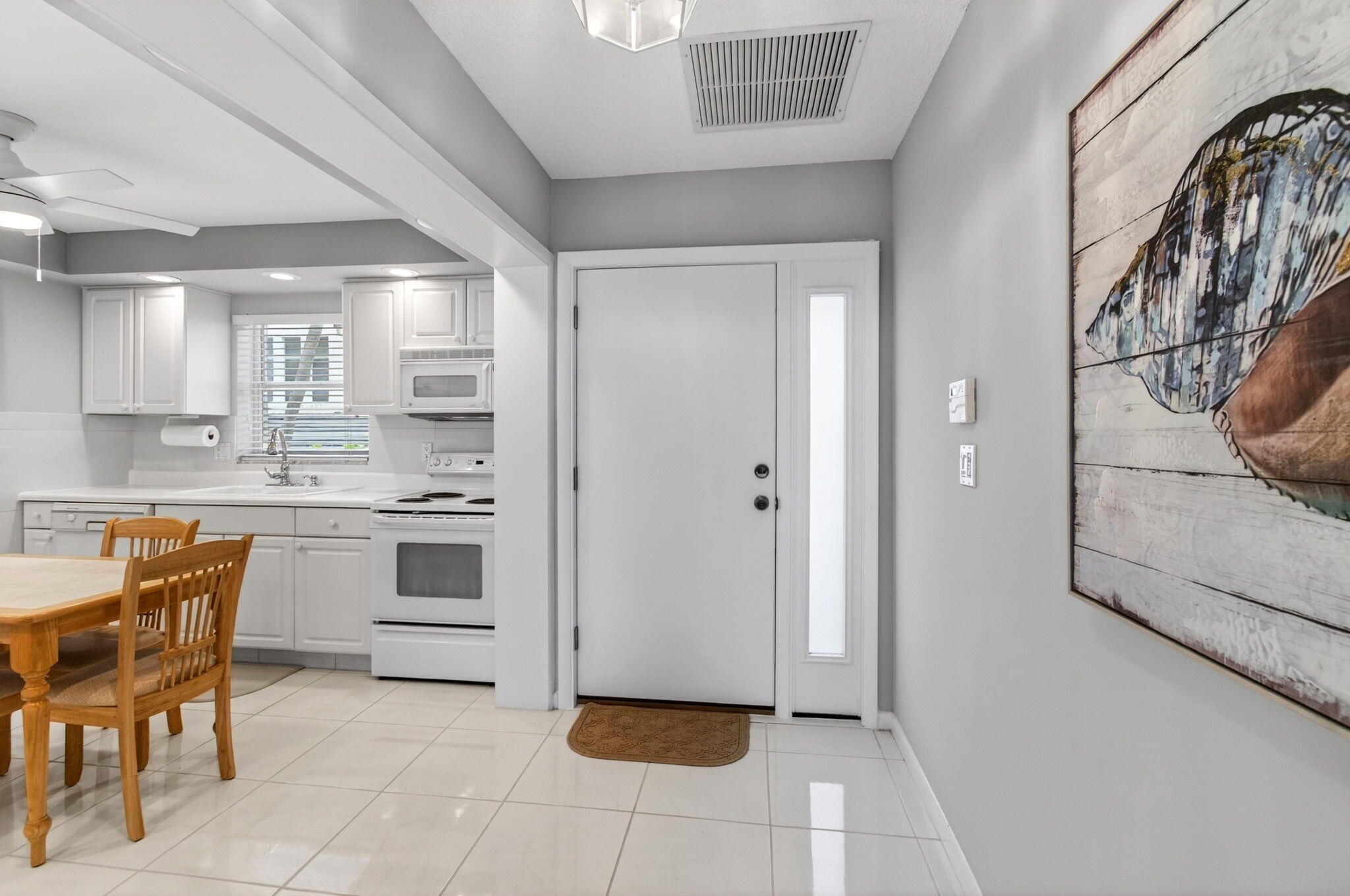 CARLTON HOUSE CONDO - Residential