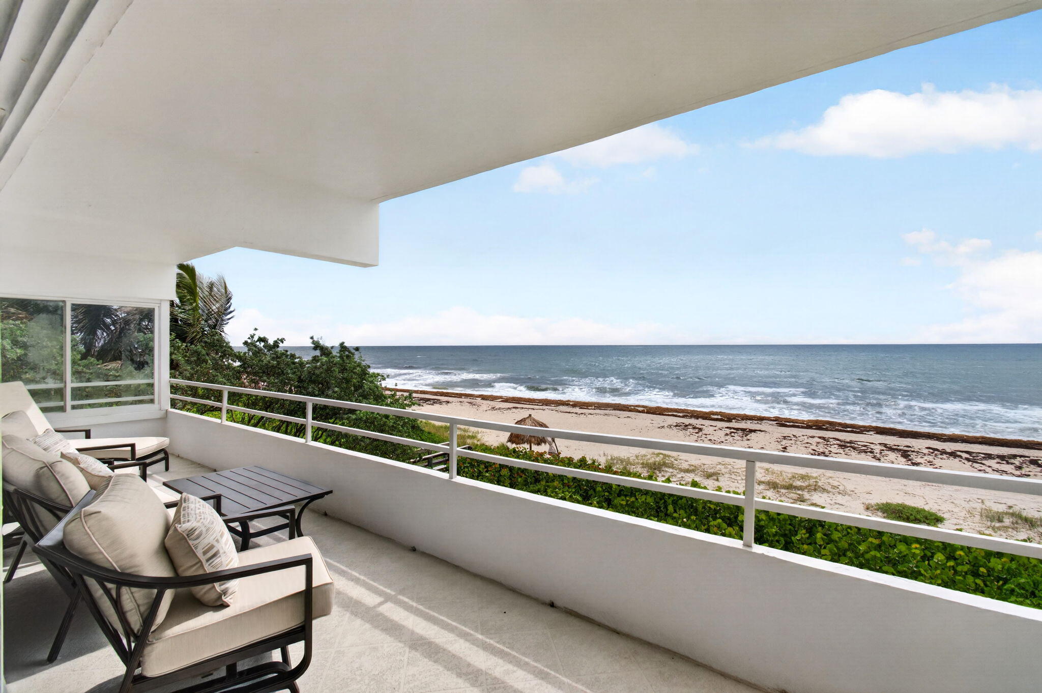 CARLTON HOUSE CONDO - Residential