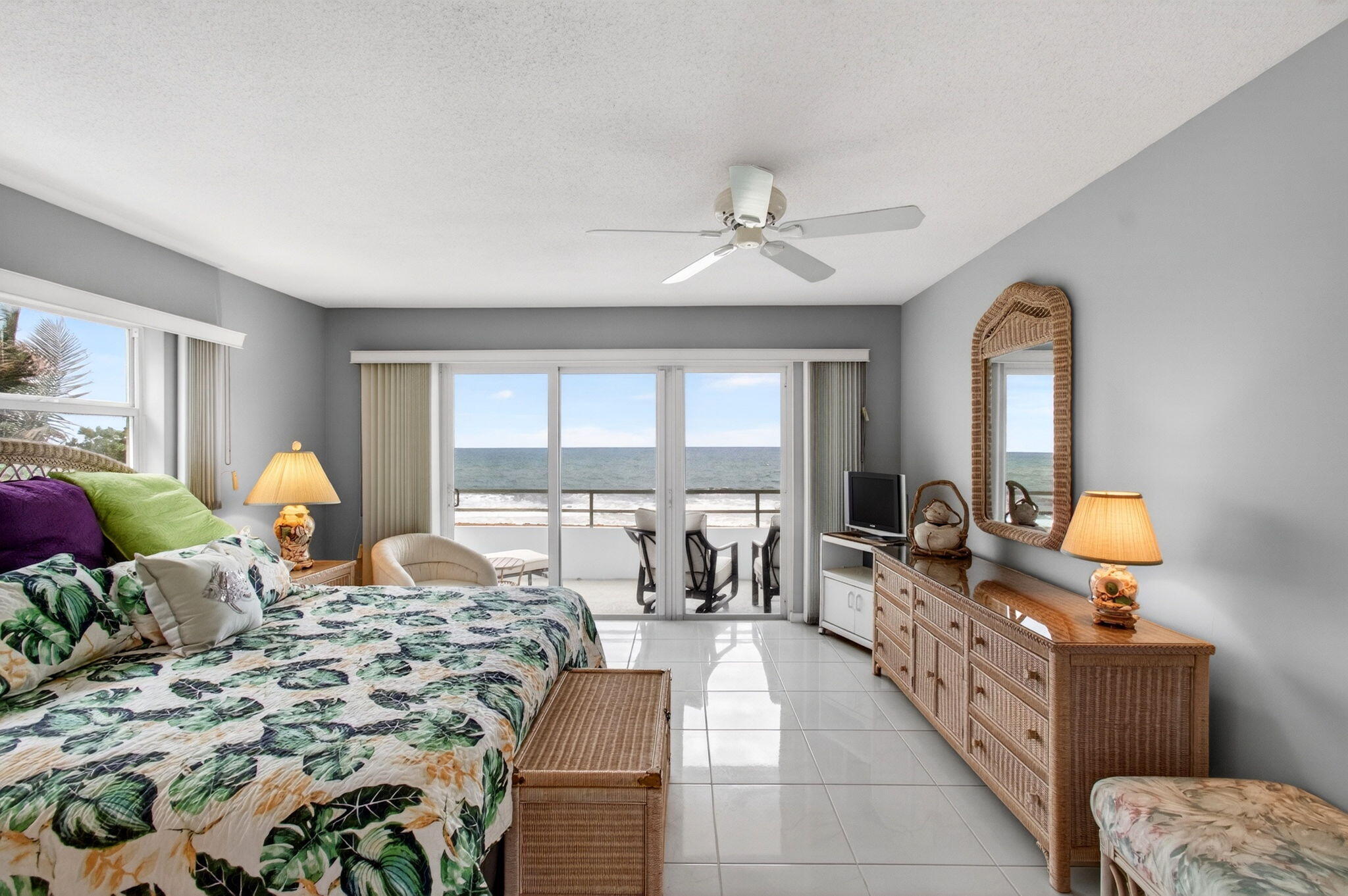 CARLTON HOUSE CONDO - Residential