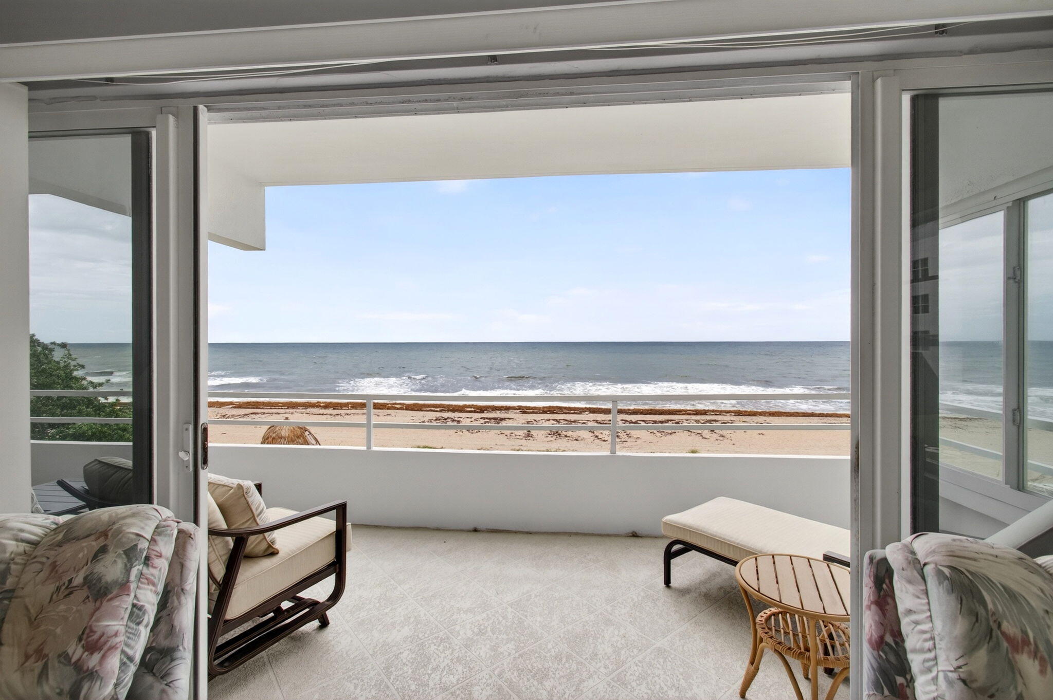 CARLTON HOUSE CONDO - Residential