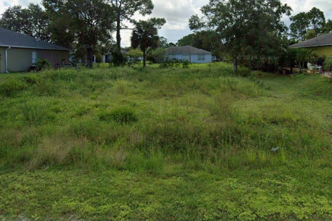 VERO LAKE ESTATES UNIT O - Land
