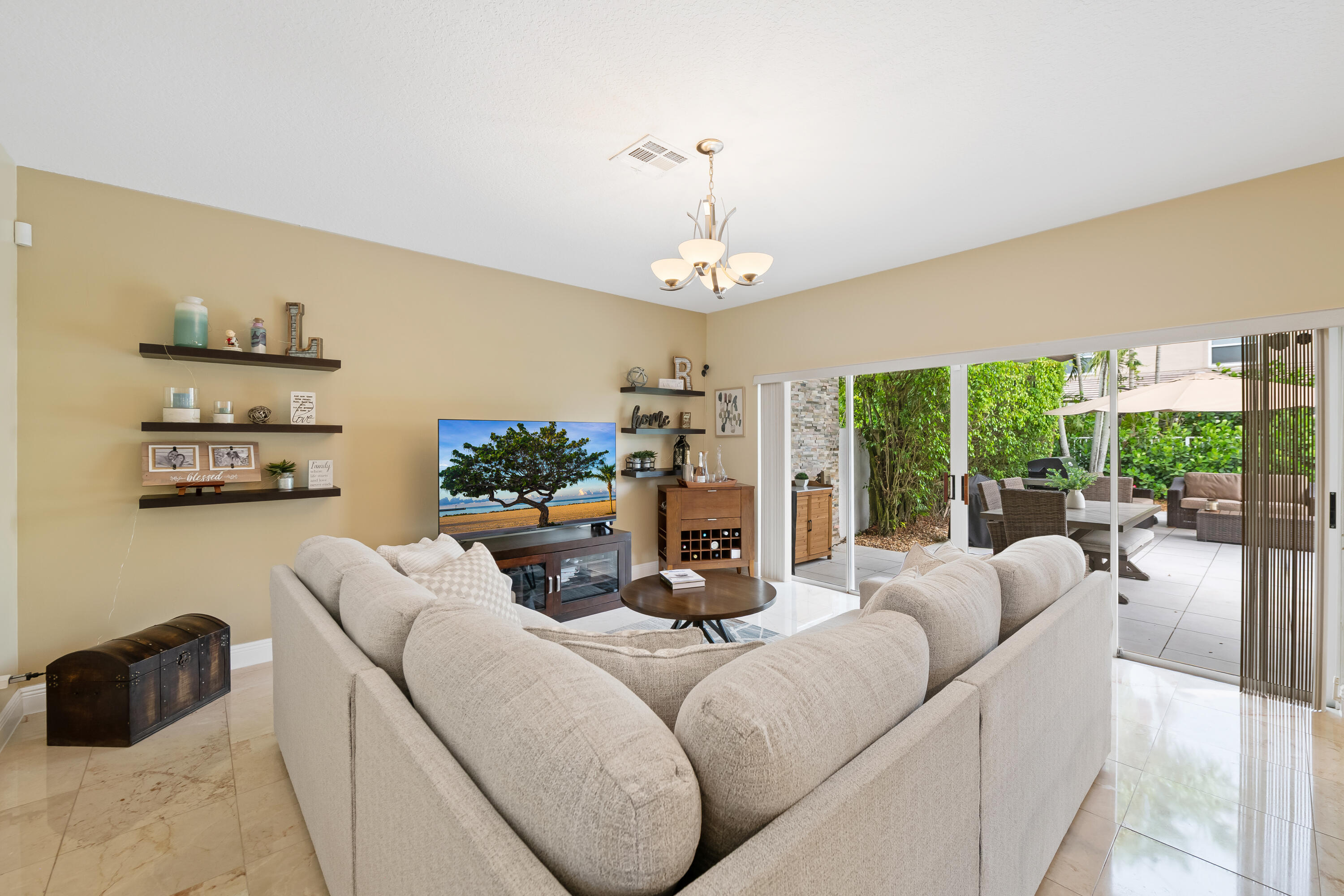 MISSION BAY TR H PH 2 - Residential