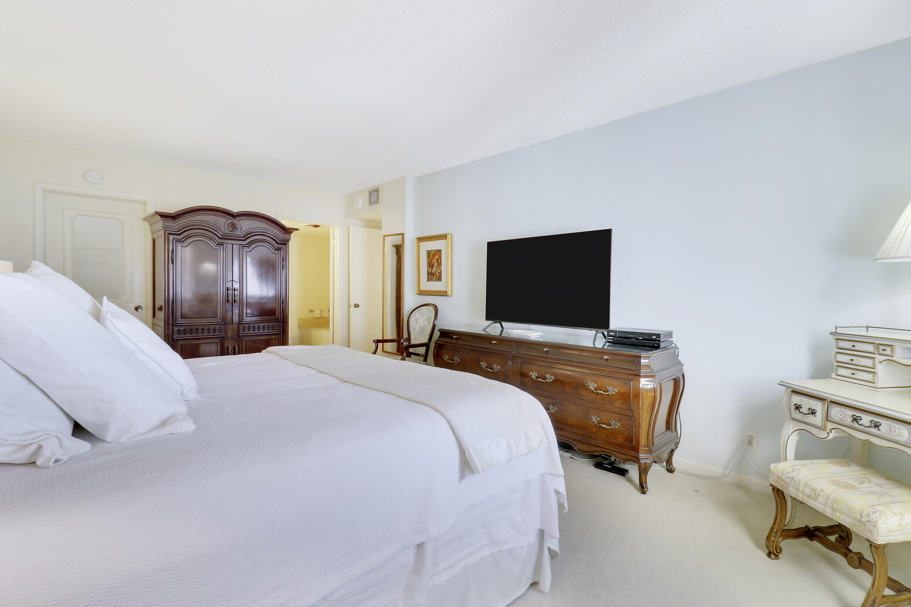 RAPALLO CONDO - Residential Lease