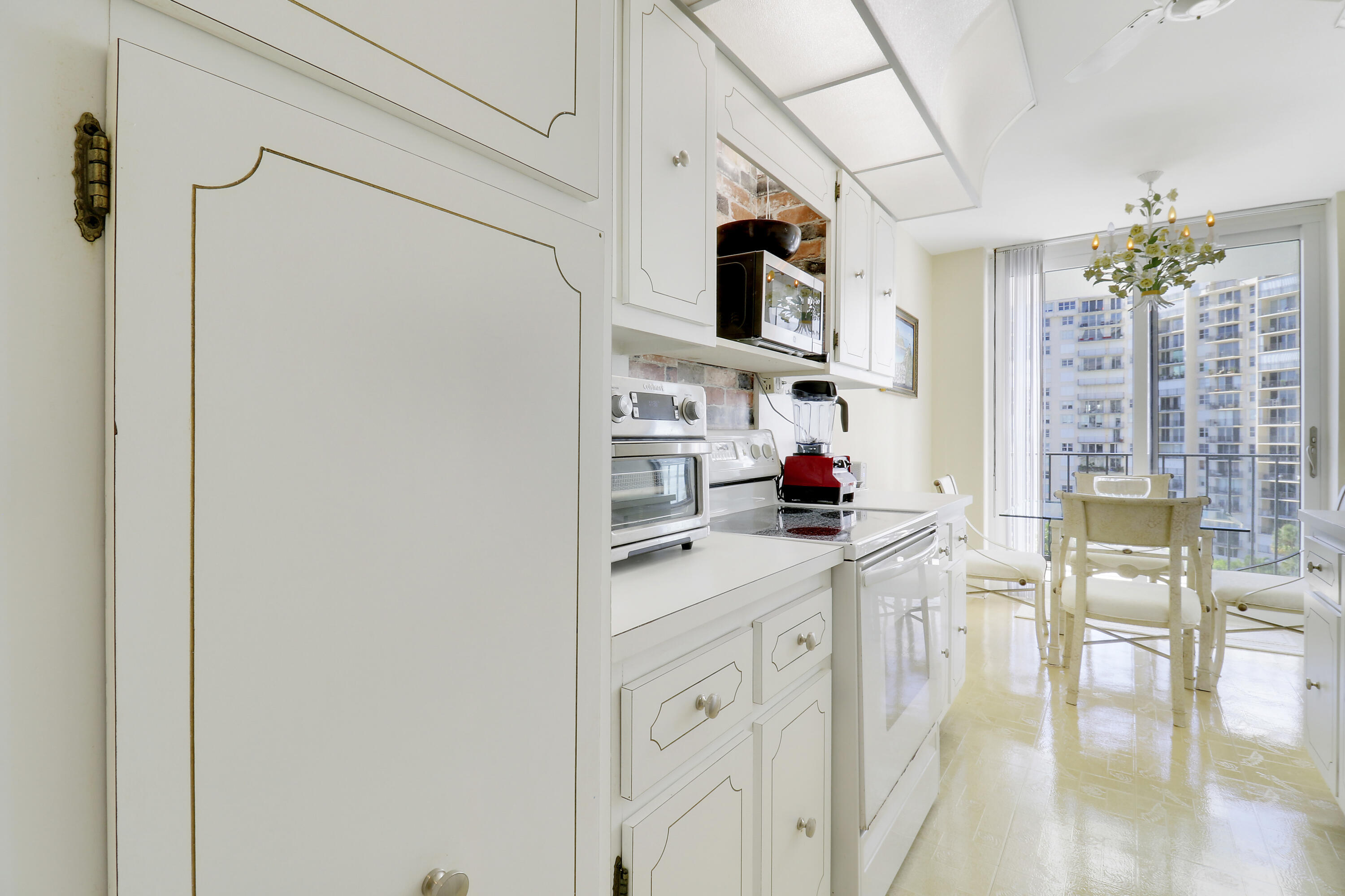 RAPALLO CONDO - Residential Lease
