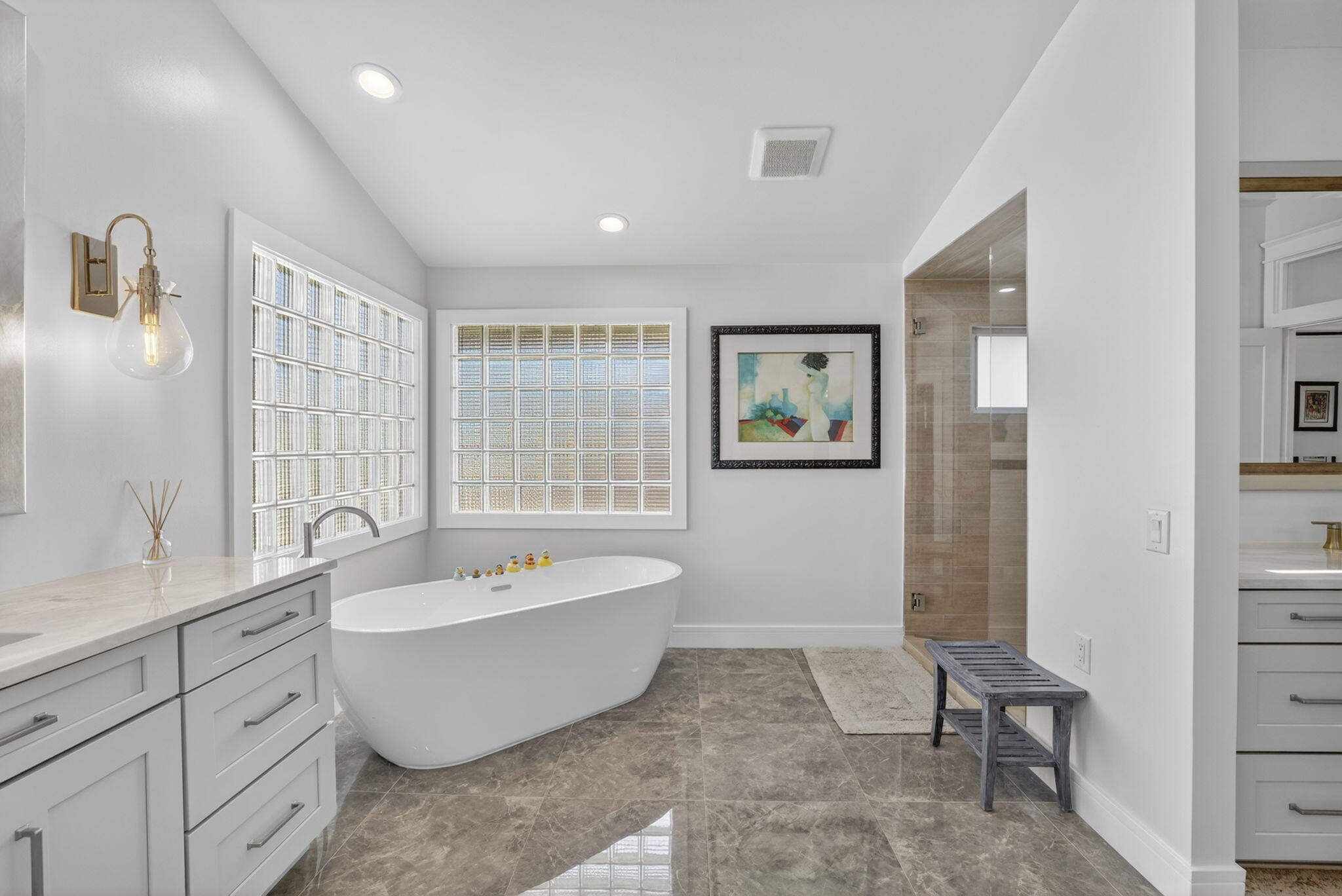 CORAL KEY VILLAS SEC 9 - Residential