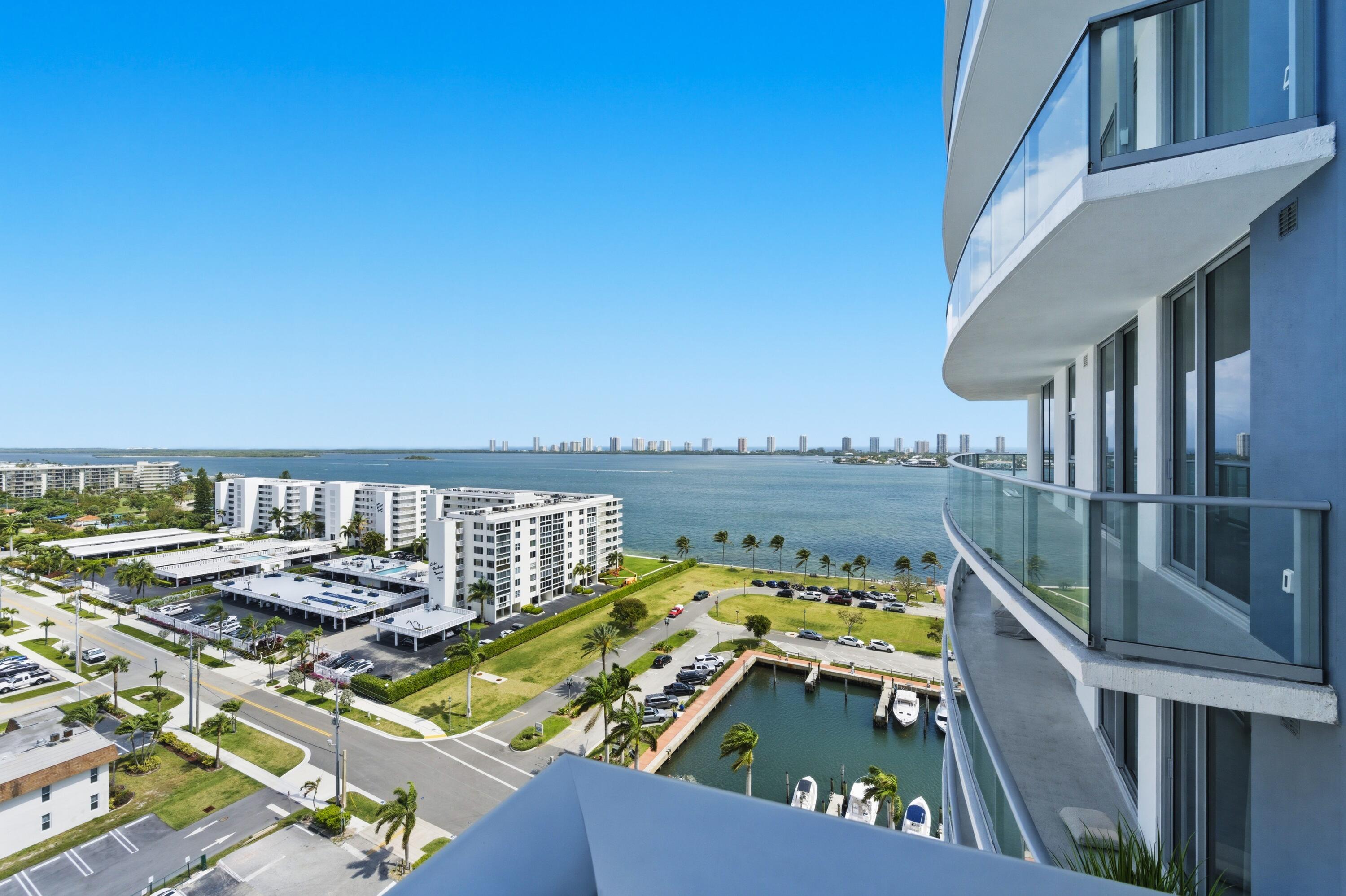 NAUTILUS 220 CONDO - Residential