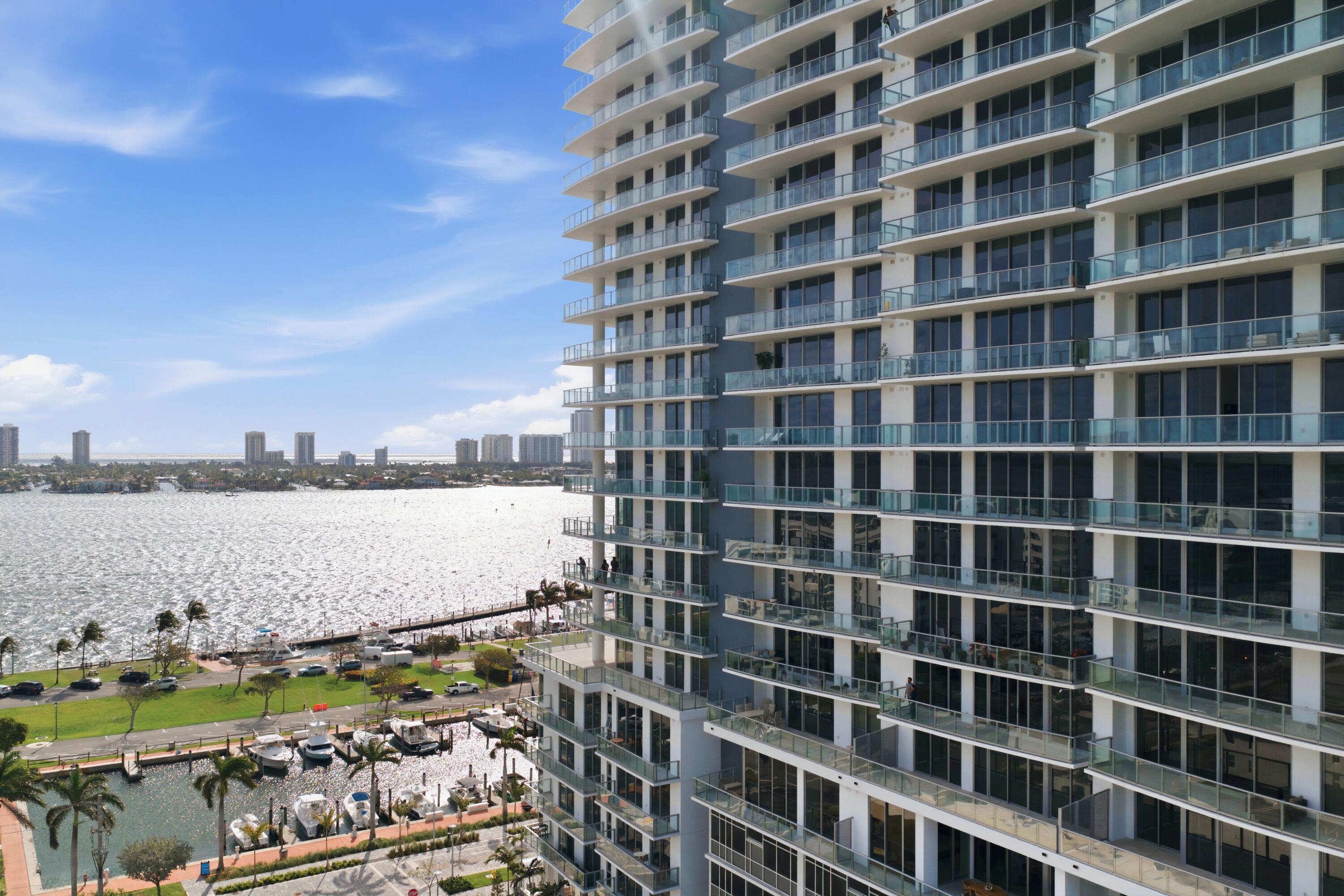 NAUTILUS 220 CONDO - Residential