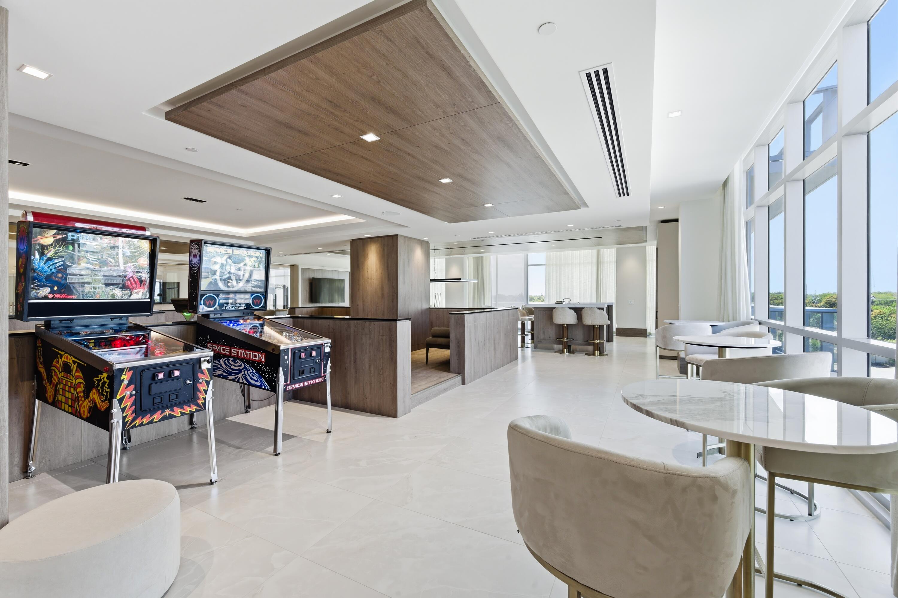 NAUTILUS 220 CONDO - Residential
