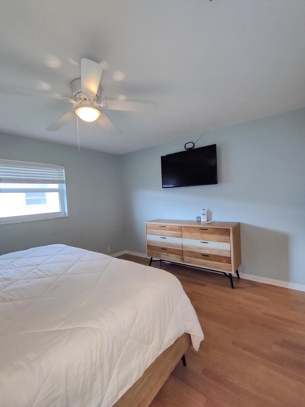 PALM BEACH LEISUREVILLE SEC 5A - Residential Lease