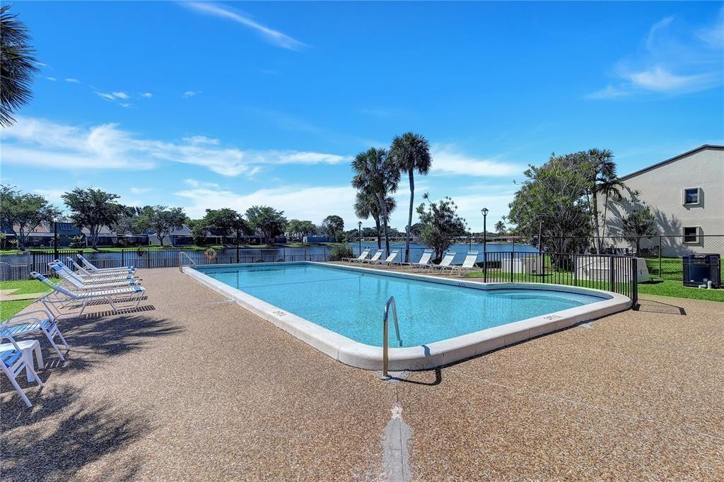 GARDENS AT PEMBROKE LAKES - Residential