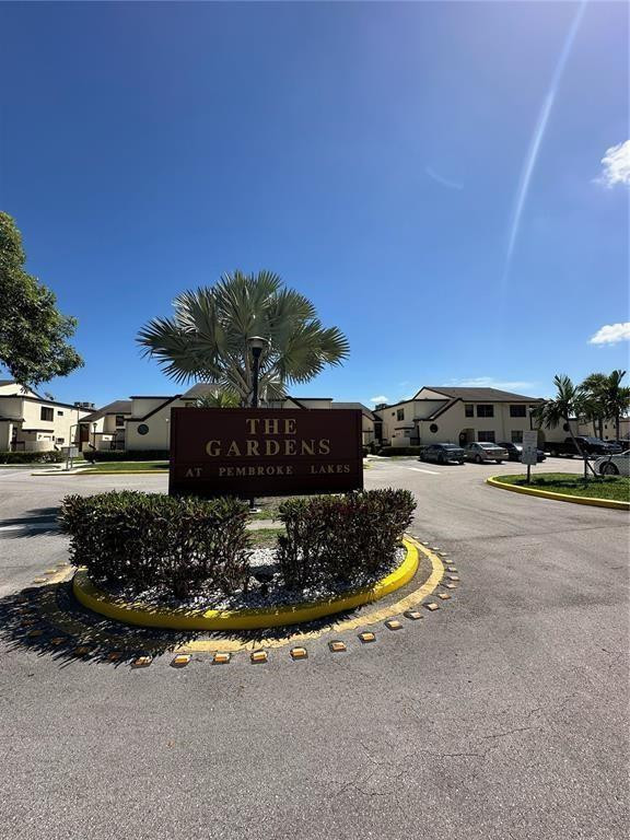 GARDENS AT PEMBROKE LAKES - Residential