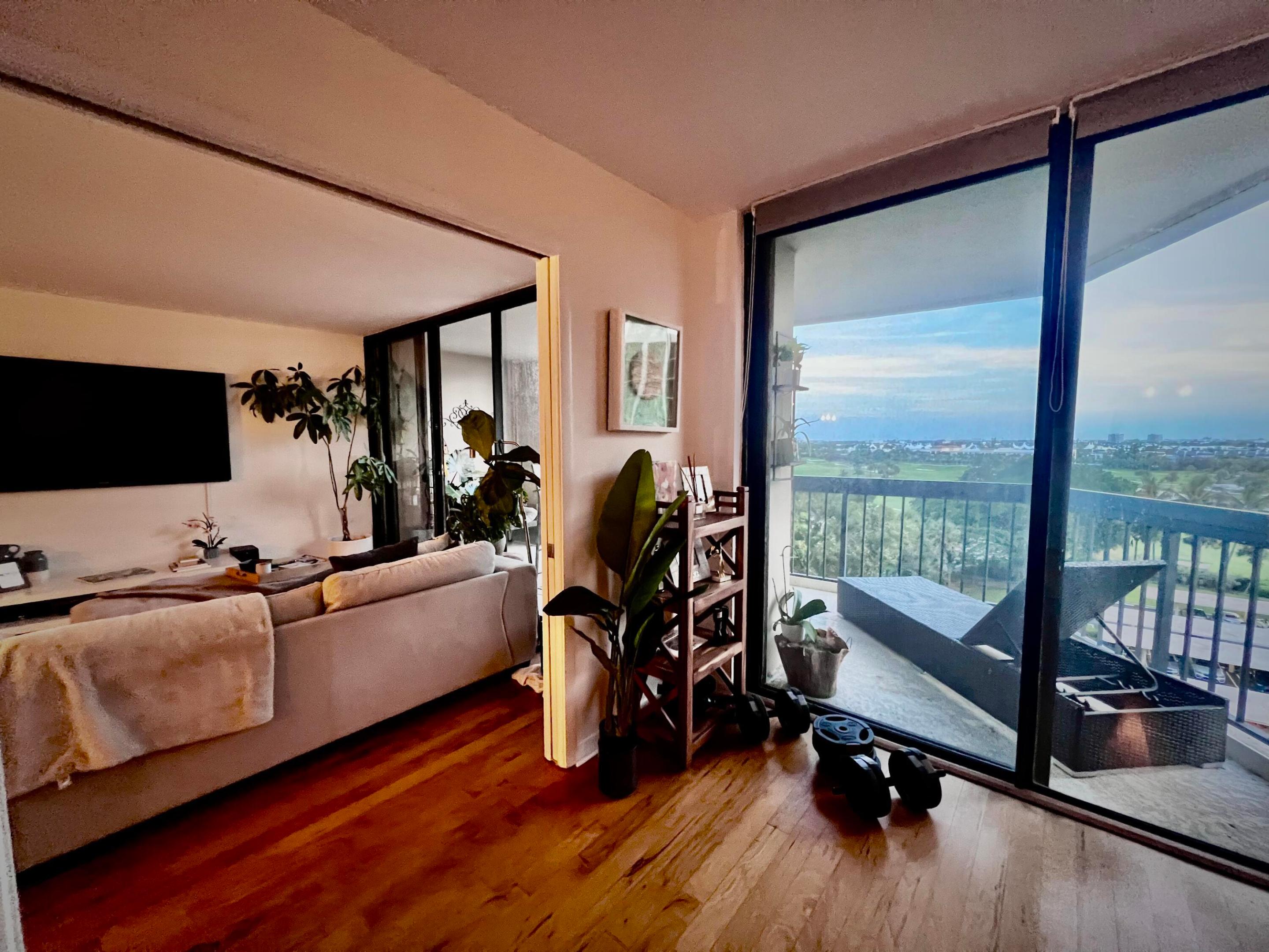 LANDS OF THE PRESIDENT CONDO 7 - Residential Lease