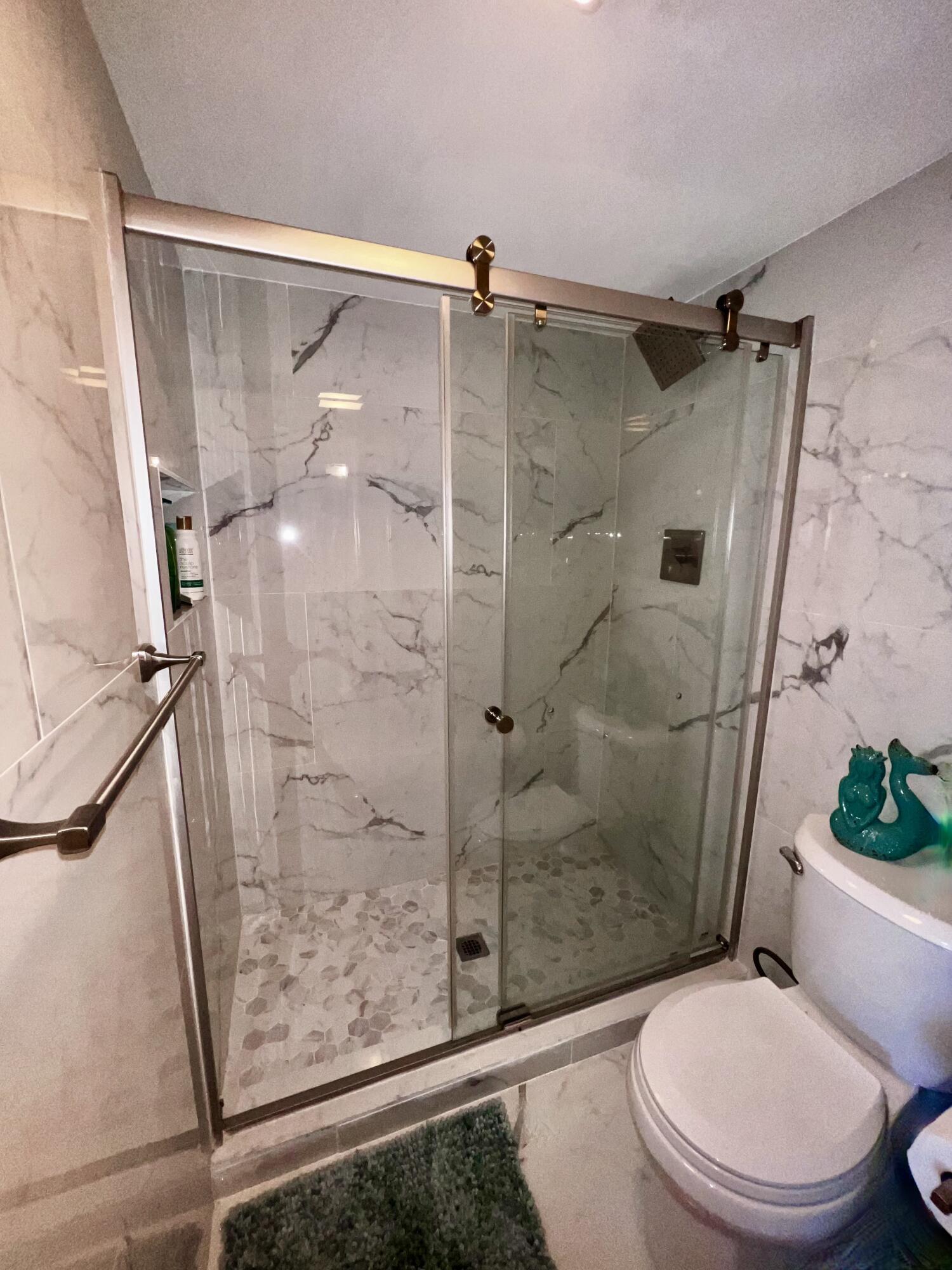 LANDS OF THE PRESIDENT CONDO 7 - Residential Lease