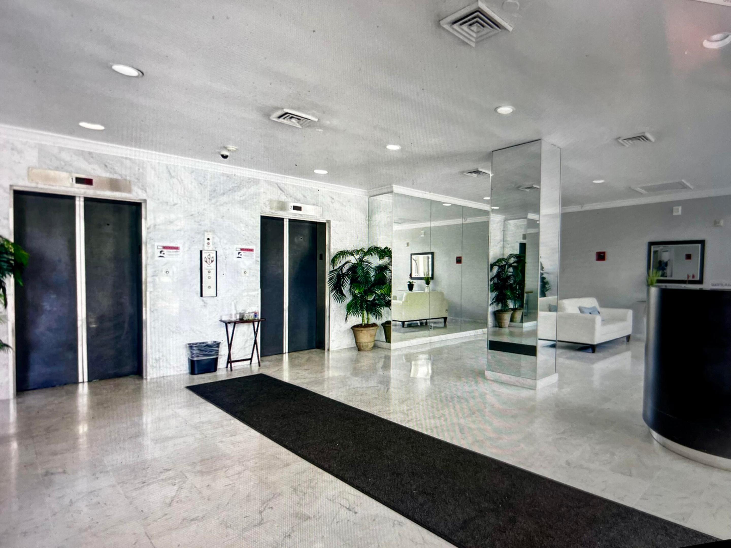 LANDS OF THE PRESIDENT CONDO 7 - Residential Lease