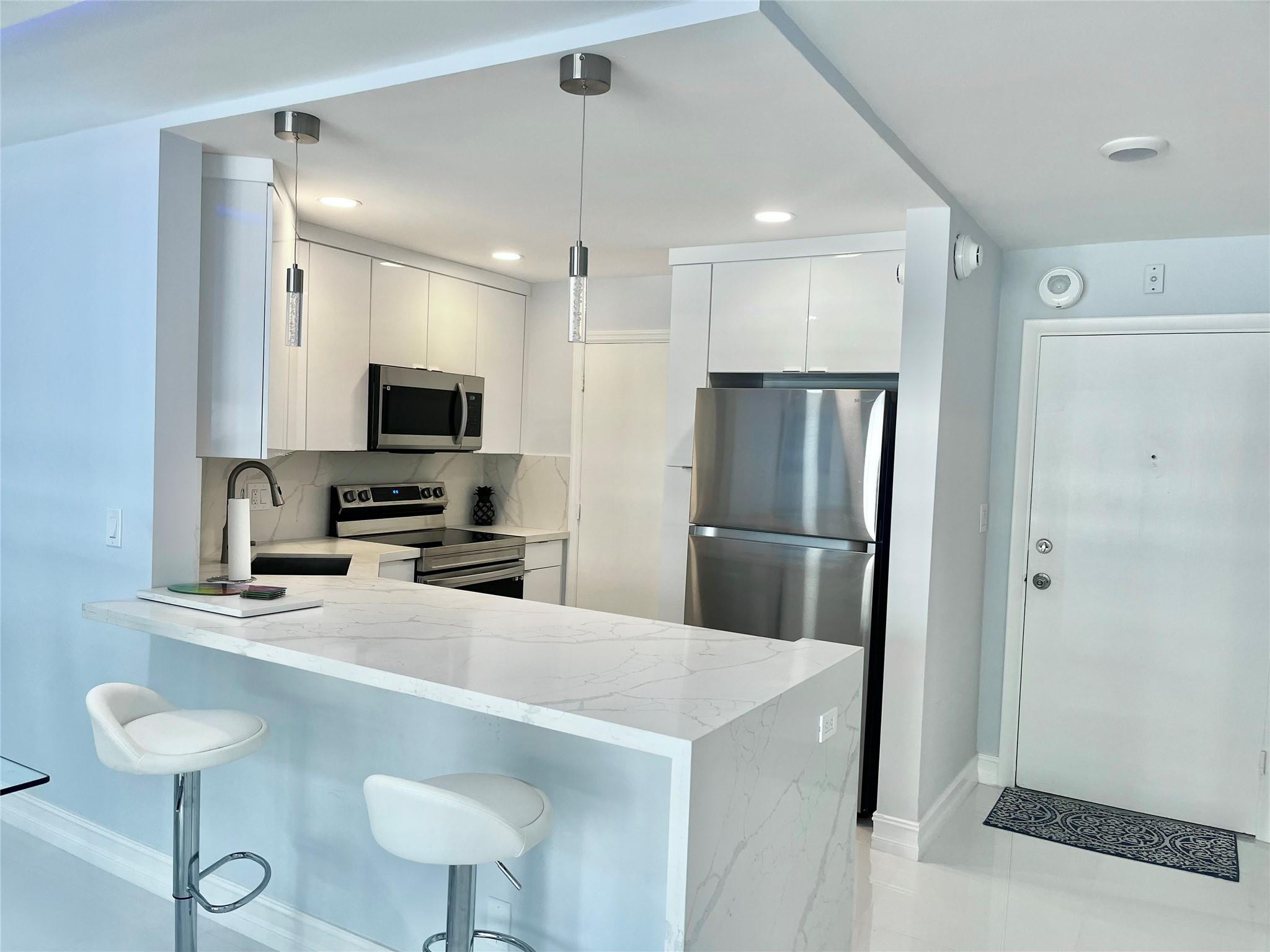 OCEAN MONARCH CONDO - Residential