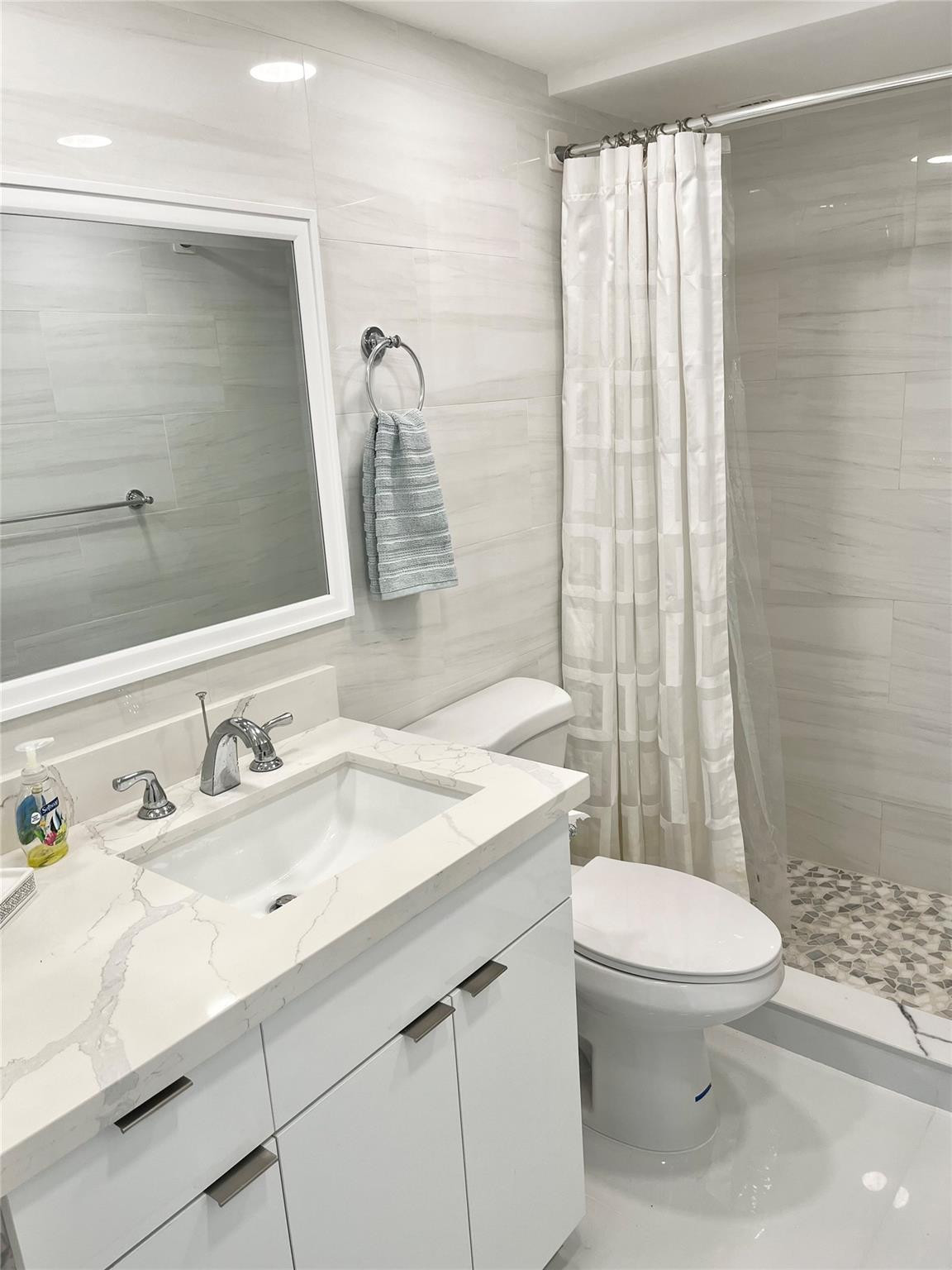 OCEAN MONARCH CONDO - Residential