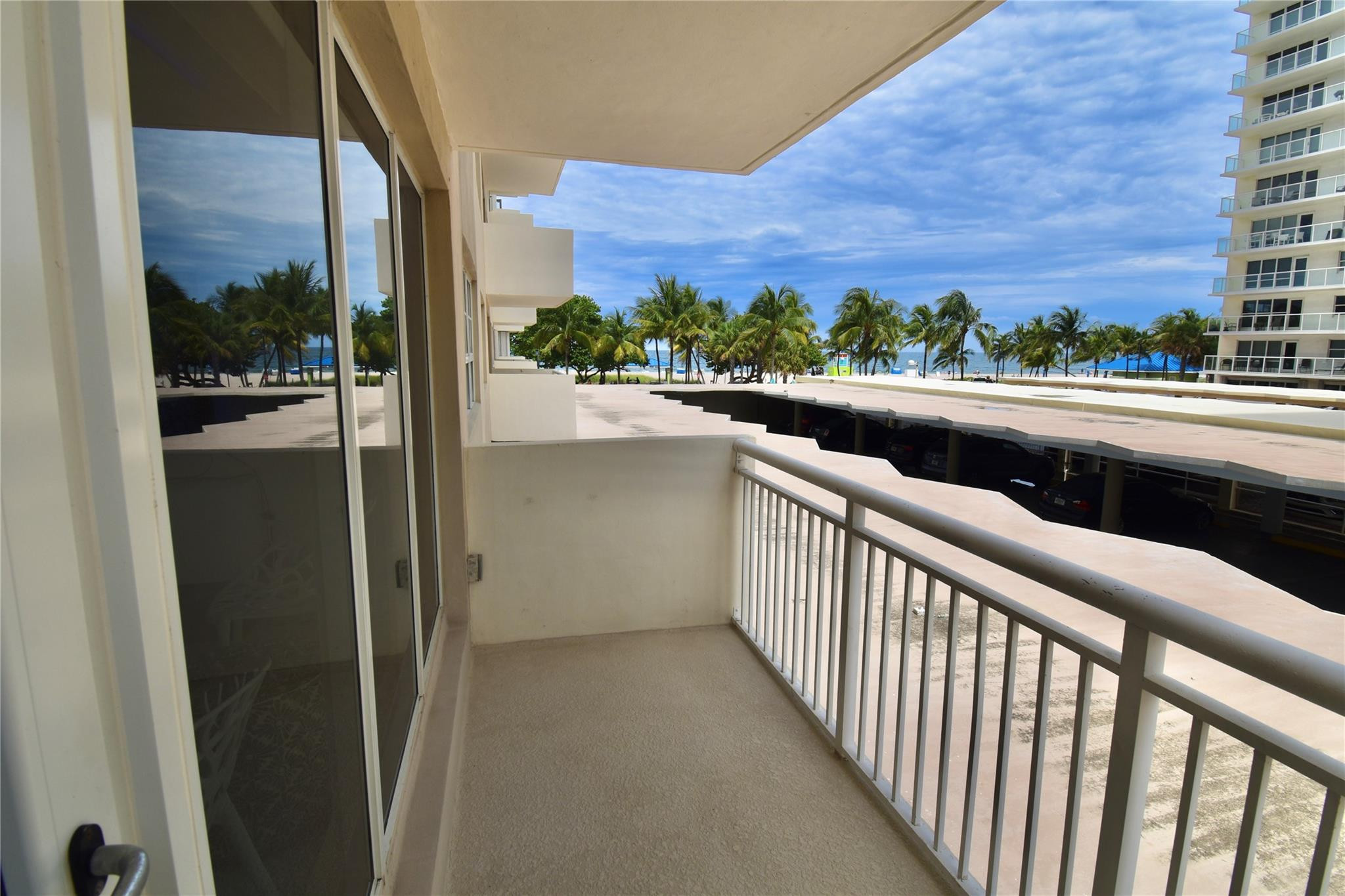 OCEAN MONARCH CONDO - Residential