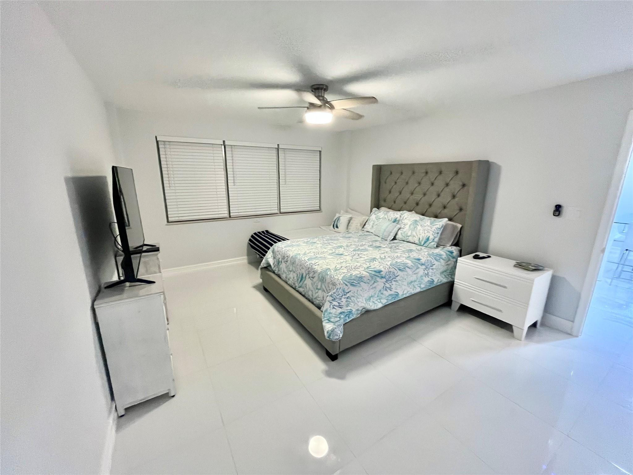 OCEAN MONARCH CONDO - Residential