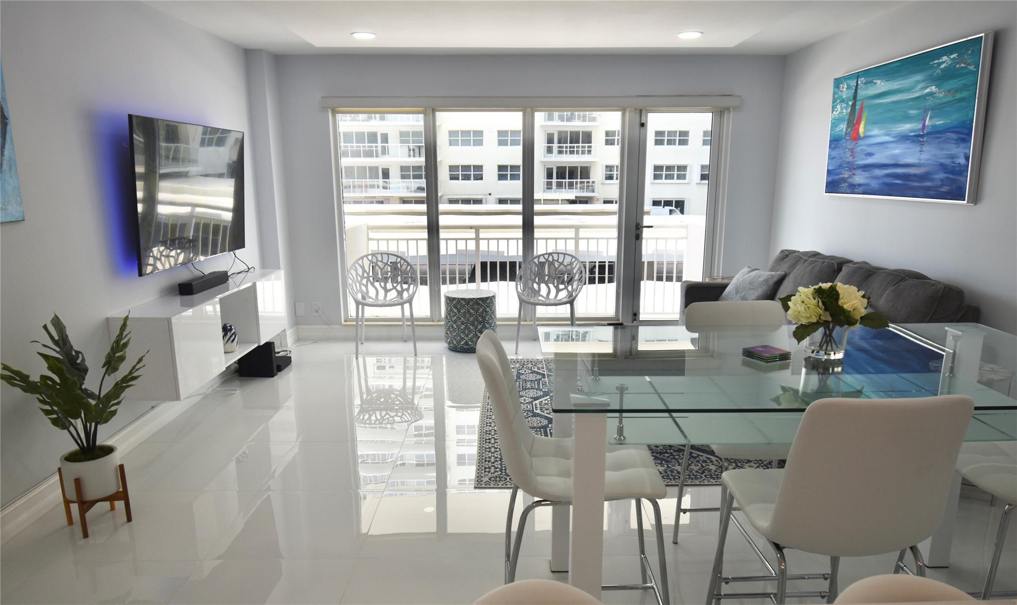OCEAN MONARCH CONDO - Residential