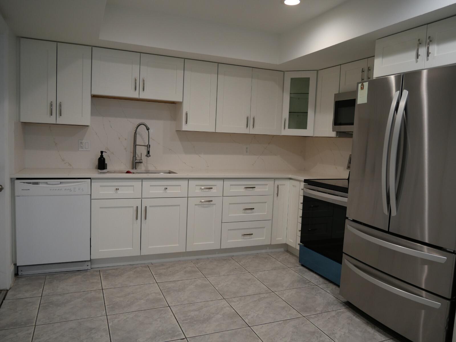 APPLE CREEK - Residential Lease